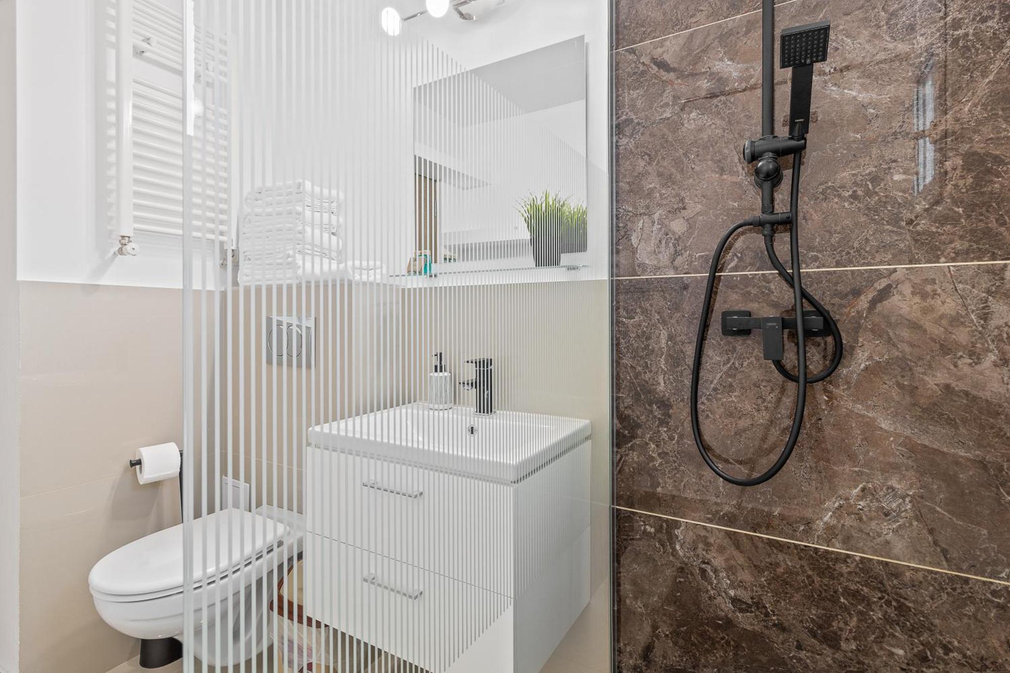 Apartament Helena Nagyvárad Kültér fotó