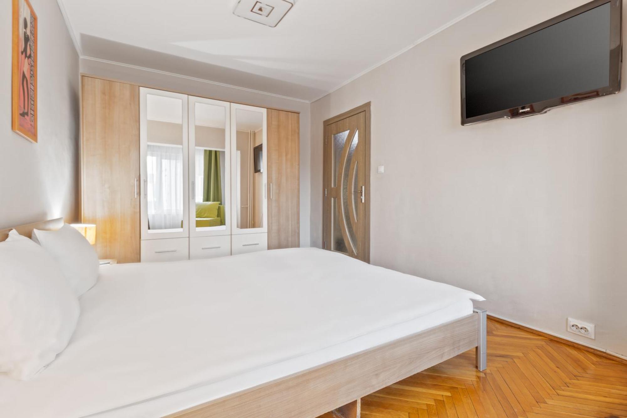 Apartament Helena Nagyvárad Kültér fotó